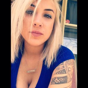 Meet your Posher, Candy